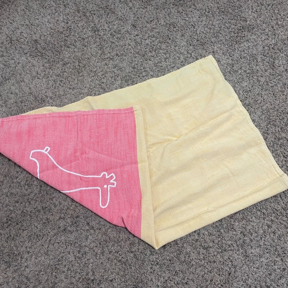 The Land of Nod Pink Yellow Giraffe Baby‎ Toddler Blanket 43
